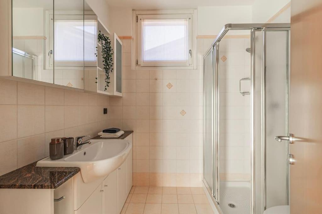 Appartamento Bellavista Con Ac E Posto Auto A Brunate Como Ngoại thất bức ảnh